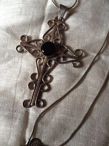 Sterling Silver 3" Cross Pendant liquid chain Black Onyx Center - Picture 1 of 8