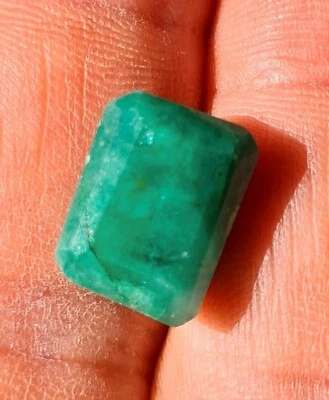 Bodenfund/ Edelstein/Smaragd/Kristall/Mineral/ Investition/ Schmuck/ Heilstein - Bild 1 von 4