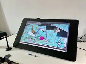 Wacom Cintiq Pro 24’ TOUCH 4K UHD - Bild 1 von 9