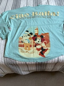 NWT 2025 Disney Parks EPCOT World Showcase Italy Mickey Sweatshirt Sz Large - Picture 1 of 6