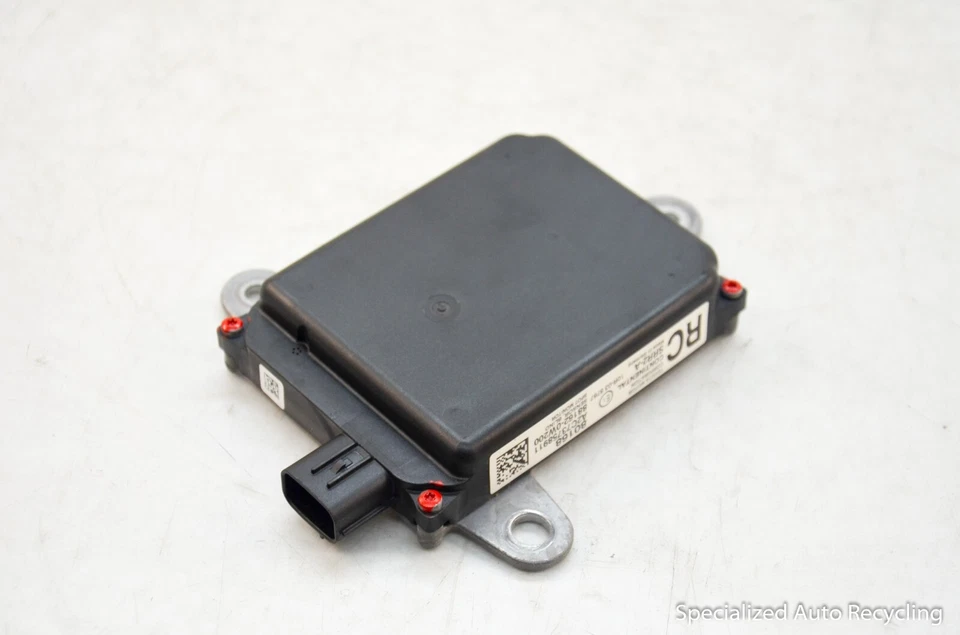 Módulo de control Lexus RC350 2015 Lane Assist ID 88162-0W200 OEM Foto 1 de 4