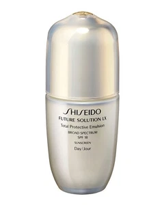 SHISEIDO Future Solution LX Total Protective Emulsion SPF 18 75ml/2.5oz - Picture 1 of 1