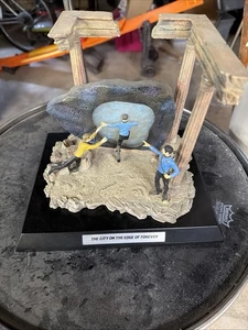 Star Trek Die Stadt am Rande der Ewigkeit Skulptur The Franklin RJ0046 - Bild 1 von 6