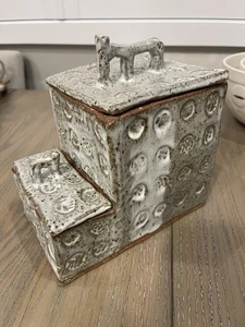 Vintage Handmade Stoneware Pottery Covered Glaze Pot Jar with Lid Rare - Picture 1 of 5