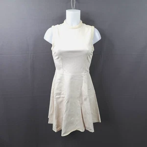 Honey Punch Damen Kleid klein Kunstleder leise Luxus minimalistisch clean Girl - Bild 1 von 12