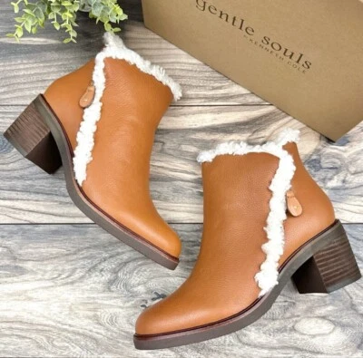 Nuevos botines Gentle Souls talla 9 MED de tacón de piel sintética marrón coñac Foto 1 de 4