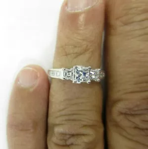 ZALES 14K Gold Diamond Engagement Ring Diamonds=1.00 Carat F-SI2/VS2 Value=$6K - Picture 1 of 13