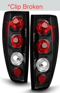 *CLIP BROKEN. LIKE NEW Spyder Auto Style Tail Lights Fits 04-12 Canyon Colorado - Picture 1 of 4