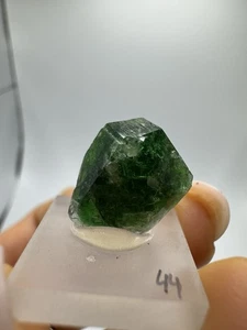 Chrom Dravit (1.4gr) Chrome Dravite Crystal, Landanei Tanzania - Picture 1 of 5