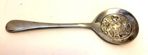 Godinger Silverplated Flatware Pierced Slotted Repousse’ Acorns Server Spoon - Bild 1 von 8