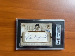 2005 SP Legendary Cuts Joe "Ducky" Medwick Auto /19  SGC 9/10 Auto HOF SP