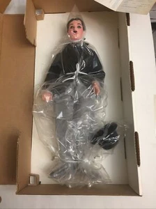 VINTAGE WORLD DOLL. CHARLIE CHAPLIN. FINE CRAFTED LIMITED EDITION DOLL 1899-1989 - Picture 1 of 12