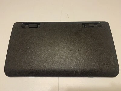 Задняя левая дверная крышка отсека для хранения Hummer H3 06–10 годов выпуска пластиковая панель крышки - Изображение 1 из 4