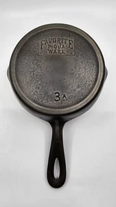 Vintage Favorite Piqua Ware No. Sartén de hierro fundido 3 A  - Imagen 1 de 10