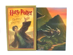 Harry Potter and the Deathly Hallows Deluxe Hardcover Slipcover Illustrated 2007 - Foto 1 di 10