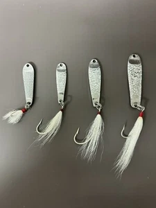 Hammered Spoon Jig w/ Bucktails 4 Pack - 1 oz - 1 1/4 oz - 2 1/4 oz - 2 3/4 oz - Picture 1 of 4