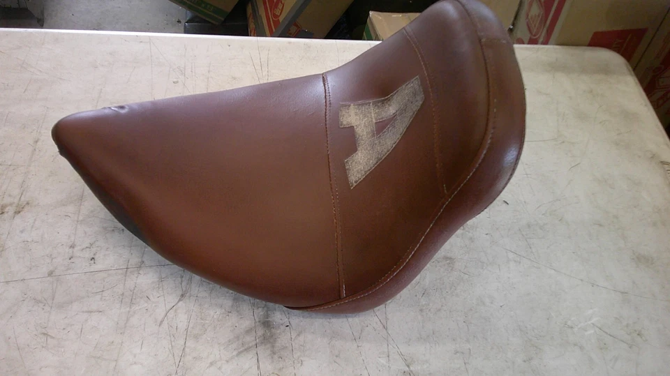 Sillín asiento conductor delantero Victory Kingpin 2004-2005 Foto 1 de 4