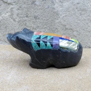 Zuni Fetisch - Indianer - Picasso Marmor & Mosaik Intarsien Bär - Jayne Quam - Bild 1 von 8