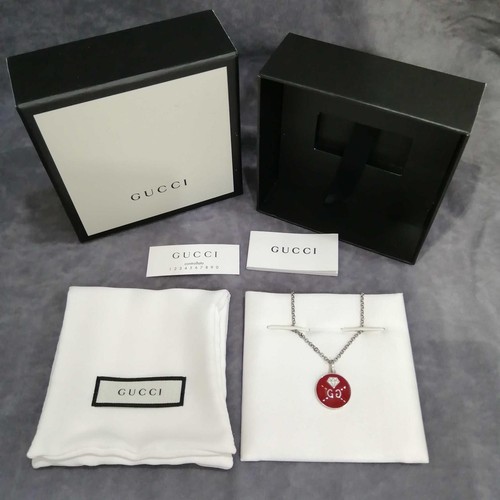 Collana con ciondolo logo Gucci 459358 GG