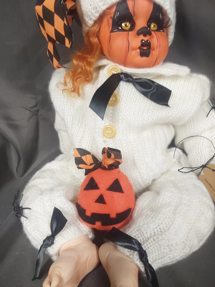 Sinisterly Sissy's 'Toot ' Undead, Spooky, Creepy, Haunting, Halloween, 21 inch - Image 1 of 4