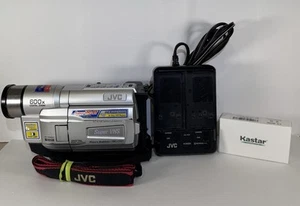 JVC VHS C Cassette Camcorder Model GR-SXM540U 600x Digital Zoom & Charger - Picture 1 of 21