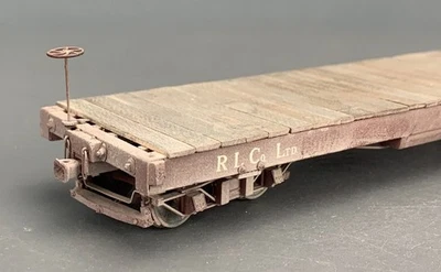 On3 Heavy Duty Logging Flat Car RL Co Ltd #71 w/Working Brakes O3066 - Image 1 of 4