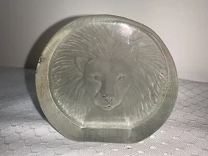 Lion Glass Paperweight - Picture 1 of 4