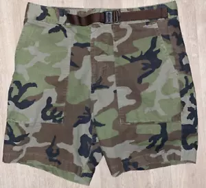 Pantaloncini cargo Nike SB Military Woodland mimetici ripstop 30 skater con cintura hip hop - Foto 1 di 16