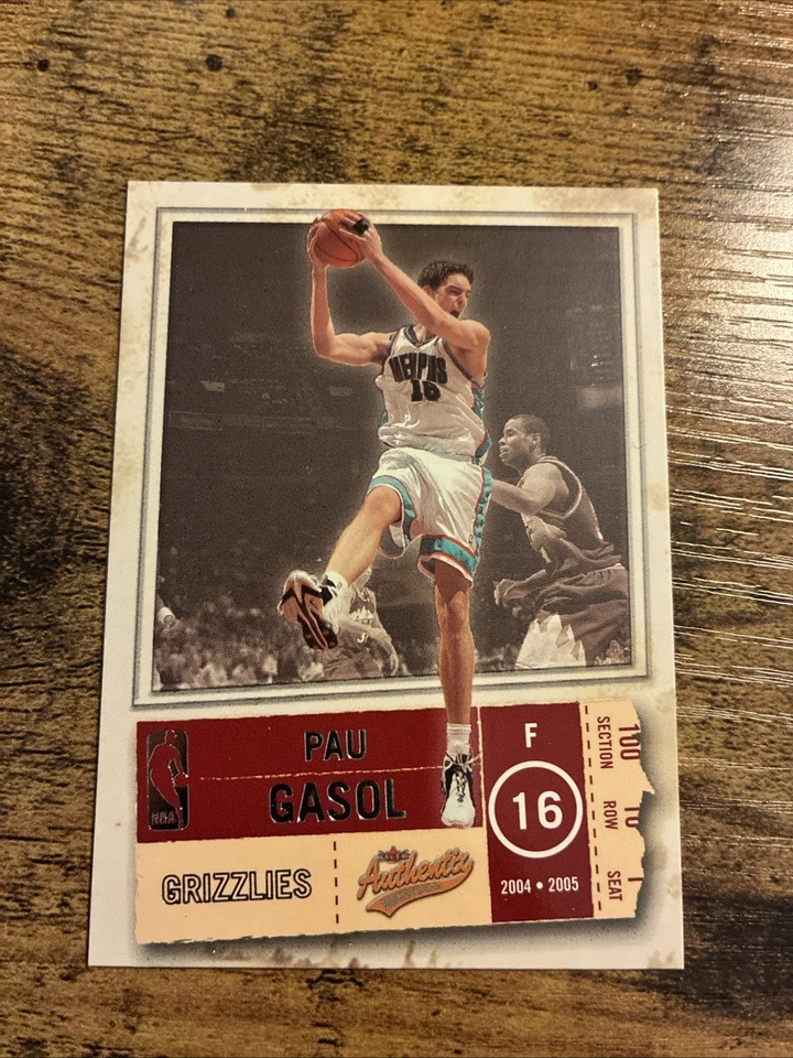2004-05 Fleer Authentix - Pau Gasol #40 - Image 1 of 2
