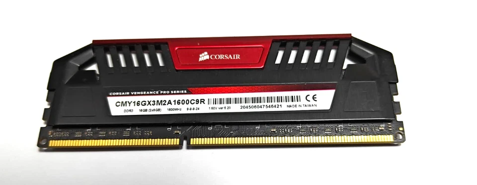 💻💥💥 RAM Gaming DDR3 - So DIMM– 16 Go – 1600 MHz – Corsair Excellent état ! 🚀 - Photo 1/2