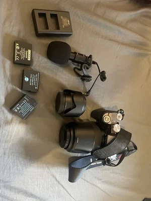 Panasonic Lumix G70 Kamera mit 2 Objektiv Top Zustand - Bild 1 von 3