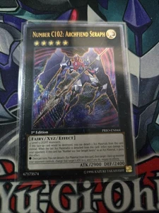 Numero C102: Archfiend Seraph - 1ª Edizione - Ultimate - Nuovo con scatola - PRIO-EN044 - Foto 1 di 2