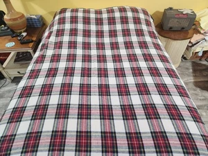 Williams Sonoma CLASSIC RED TARTAN PLAID Tablecloth 70” x 86” Holidays - Picture 1 of 11