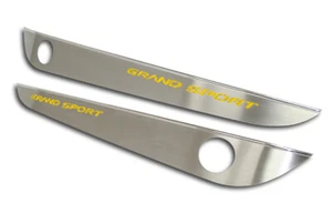 Protectores de panel de puerta con licencia GM con logotipo amarillo Grand Sport para Corvette C6 2010-13 - Imagen 1 de 2