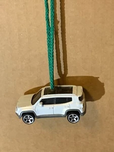 2019 JEEP RENEGADE DIE CAST CHRISTMAS ORNAMENT - Picture 1 of 2