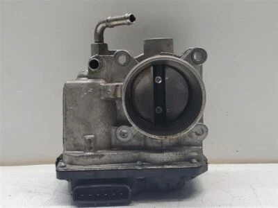 Nissan Versa 2017 carrocería del acelerador 1,6 L tracción delantera A/T OEM Foto 1 de 4