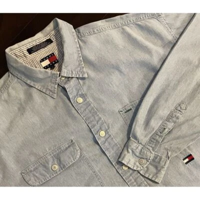 Camisa vaquera Tommy Hilfiger para hombre plateada con botones a presión manga larga talla grande Foto 1 de 4