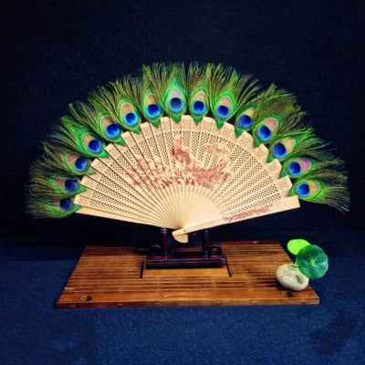 日本孔雀木制雕刻羽毛手工折叠风扇收藏复古礼物绿色 — 第 1/4 张图片