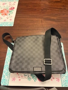 Authentic Louis Vuitton Crossbody - Picture 1 of 16