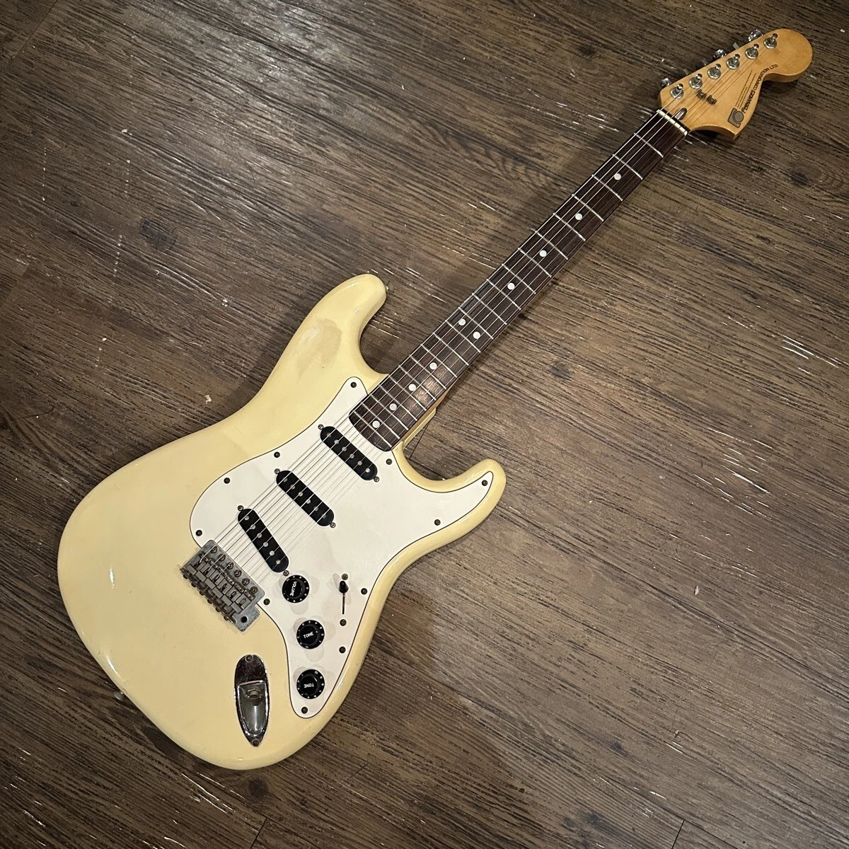 FERNANDES エレキギター ホワイト Fernandes White Electric Guitars for sale | eBay