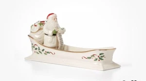 Lenox Holiday Vassoio cracker slitta di Babbo Natale, 1 pezzo, avorio, rosso e verde, 10" nuovo con scatola - Foto 1 di 5