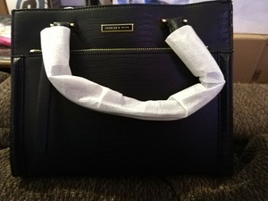 handbolsa charles and keith