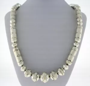 Collana di perle in argento sterling fatta a mano 30,75" dell'artista Navajo Jeffrey Castillo - Foto 1 di 3