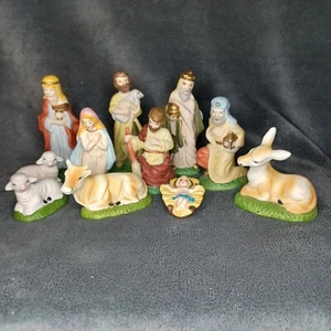 11 Stück Vintage Weihnachtskrippe Porzellan Figuren - Bild 1 von 3