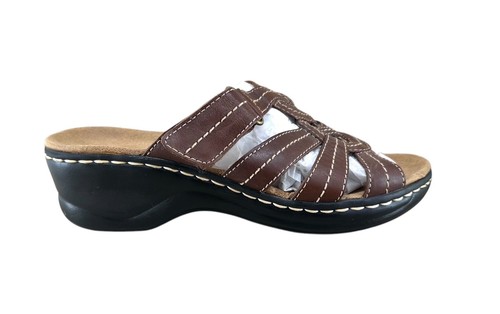 Clarks Bendable Brown Women’s Leather Sandals 26100496 Size 8W