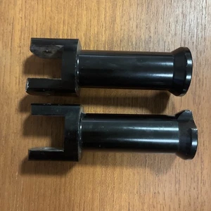  Soportes de clavija de pie de pasajero Softail Harley-Davidson 18-23 50500745 - Imagen 1 de 7