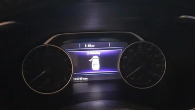 2016 Maxima OE medidor de velocidade cluster 174K milhas Nissan - Imagem 1 de 4