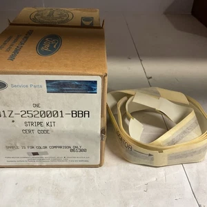 F81Z-2520001-BBA Ford OEM Stripe Kit - Bild 1 von 2