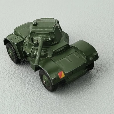 Old DINKY TOYS 1950s Metal, British Army, Armoured Car #670  - Image 1 of 4