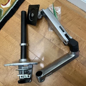 Ergotron LX Desk Mount Arm for monitors up to 34" 725lb VESA 75x75 or 100x100mm - Picture 1 of 4